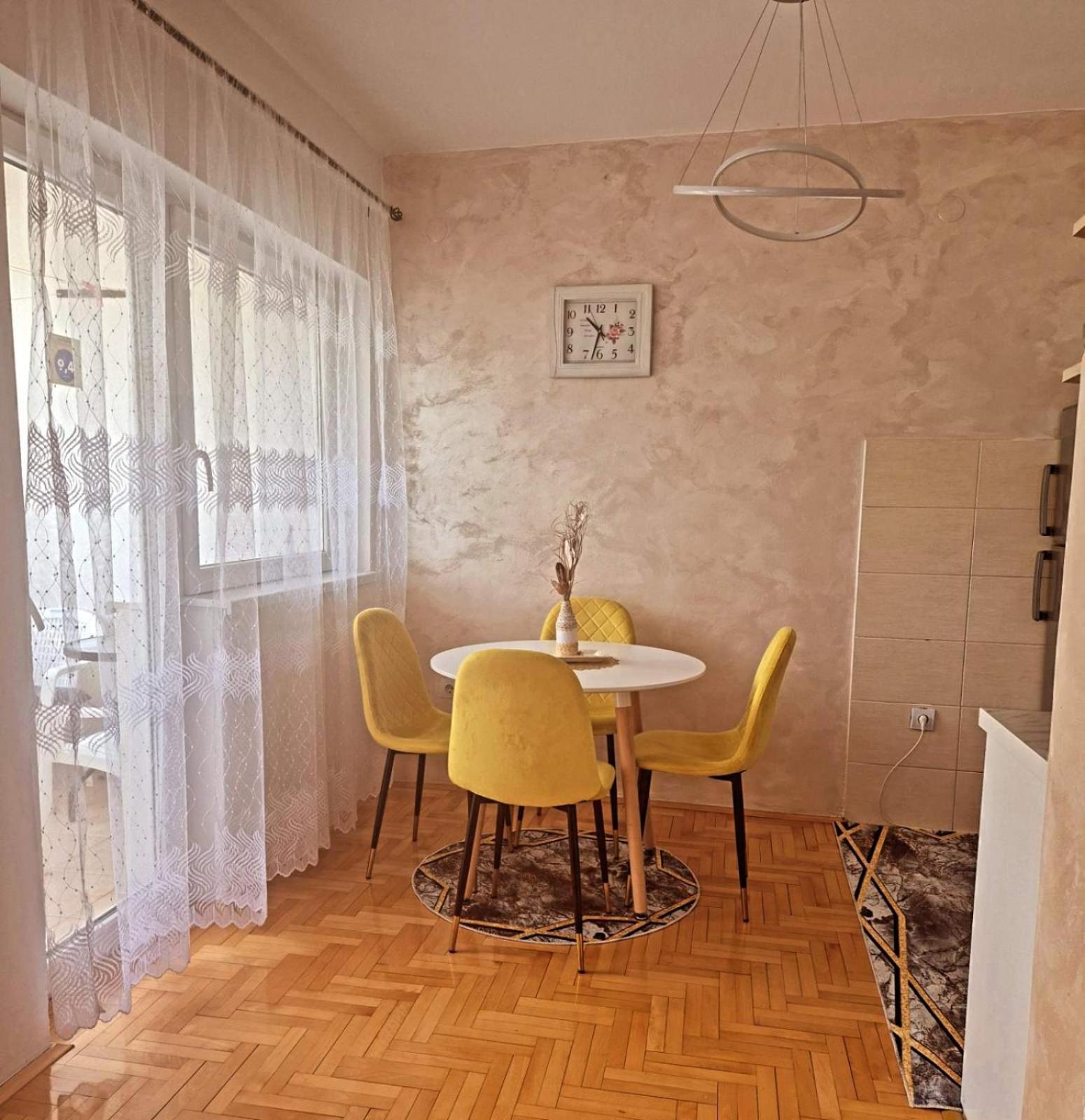 Apartman Bujisic Pluzine Exterior photo